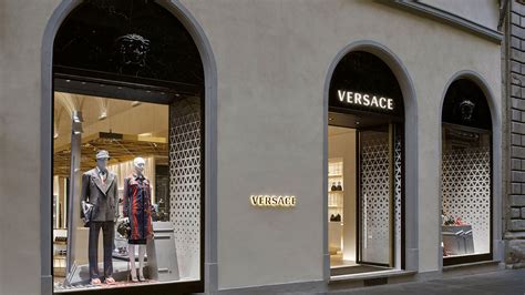 outlet versace firenze|Versace Florence Via Tornabuoni .